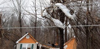 Nashville colpita da serie di tornado, sei morti e decine di feriti