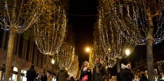 Covid e influenza, Natale a rischio? L’appello degli esperti per ‘salvare’ le feste
