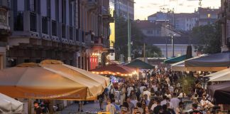 Milano, vittima tentata violenza: “Mi hanno accerchiato in 7, salva con bracciale anti stupro”