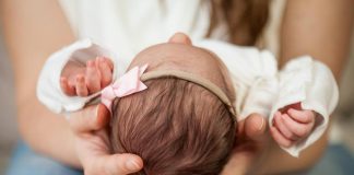 Cancro al seno con il ‘gene Jolie’? Diventare mamma dopo le cure si può