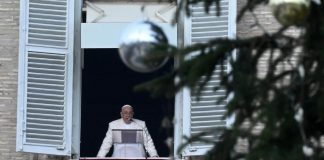 Papa all’Angelus annuncia: “25 e 26 maggio prima Giornata dei bambini”