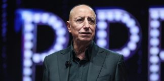 Salone Margherita, Pippo Franco: “Deve vivere, scempio se diventasse supermercato”