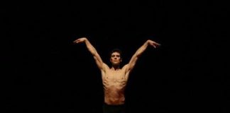 Sanremo 2024, Roberto Bolle super ospite della finale