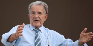 Prodi a Meloni: “Non ha ancora deciso tra Budapest e Bruxelles, si decida”