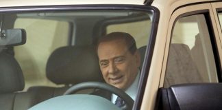 La Russa vende la Uaz Patriot di Berlusconi: la comprò dopo aver perso scommessa con Putin