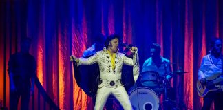 Problemi tecnici alla prima di ‘Elvis’ al teatro Brancaccio, show fermo per venti minuti