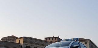 Investe con l’auto un anziano in bici e poi scappa: denunciato 50enne