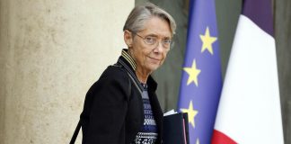 Francia, la premier Borne si è dimessa