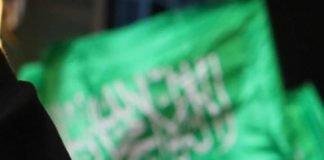 Attacco Hamas 7 ottobre, su Cnn video con terrorista che decapita 2 israeliani
