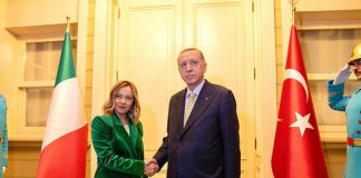 Meloni a Istanbul, due ore di faccia a faccia con Erdogan