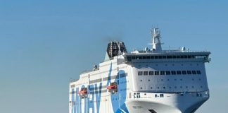 Al porto di Livorno la Moby Legacy gemella del traghetto più grande del mondo, Moby Fantasy