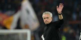Roma, tifosi vip tra Mourinho e De Rossi: Banfi rimpiange Mou, Gassmann aspetta Daniele