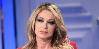 Chiara Ferragni indagata, Paola Ferrari all’attacco: “E così sia”