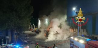 Mezzo in fiamme alla Feralpi di Lonato. Muore un operaio 51enne di Castiglione delle Stiviere