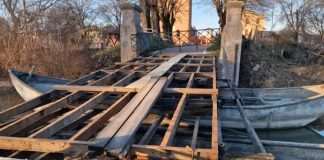 Commessaggio Inferiore, ponte di barche a nuovo: già partiti i lavori