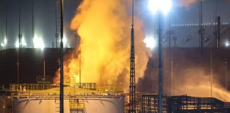 Russia, incendio in terminal gas Novatek vicino a San Pietroburgo