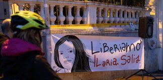 Ilaria Salis, Lega: “Già a processo per assalto a nostro gazebo”. Il legale: “E’ stata assolta”