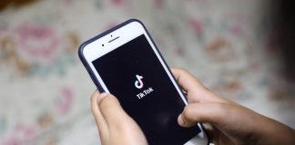 TikTok, Universal pronta a ritirare i brani musicali: “Non paga il giusto valore”