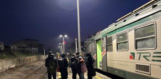 Bulbarelli (Fdi) interroga RFI: “Raddoppio, da valutare ogni soluzione per alleviare i disagi”