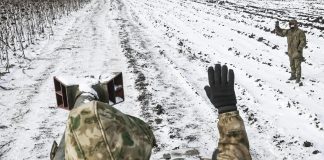 Ucraina, Londra aiuta Zelensky ma Kiev ha bisogno di armi Usa