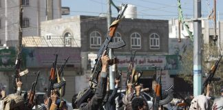 Mar Rosso, la minaccia degli Houthi: “Attacchi Usa e Gb non saranno senza risposta”