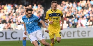 Ngonge e magia Kvaratskhelia, il Napoli ribalta il Verona 2-1