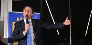 Agricoltori, Renzi “Presenterò richiesta di dimissioni di Lollobrigida”