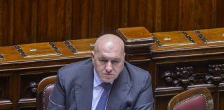 Mar Rosso, Crosetto “Con attacchi Huthi impatti pesanti per l’Italia”