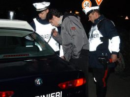 Ubriaco da record zigzagava in auto per Viadana: ritirata la patente a un 30enne