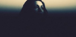 Il “Ricarica Foto Festival” apre con la collettiva “La Relazione nel ritratto fotografico”