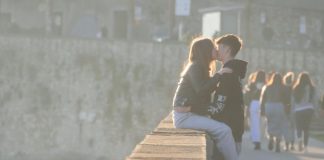 San Valentino, il regalo ideale? “Scambiarsi baci e microbiota”