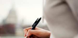 Scrittura a mano a rischio, monito dell’Accademia della Crusca