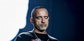 Morto il papà di Eros Ramazzotti, l’addio del cantante via social