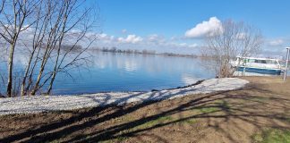 Quasi finiti i lavori della spiaggetta sul lago, Murari: “Pronta per l’estate”