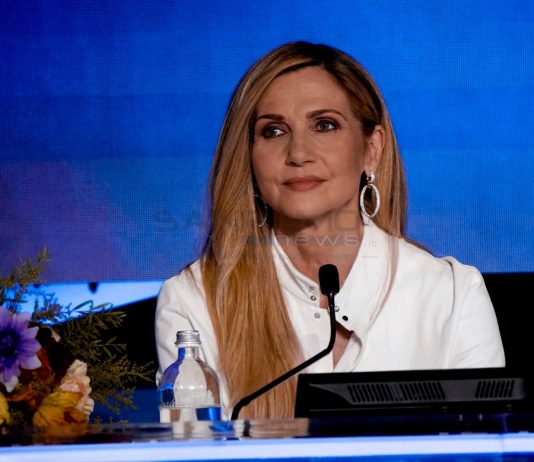 Lorella Cuccarini torna all’Ariston come co-conduttrice: “Sono la quota nazional popolare del Festival, qui mi sento a casa”