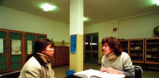 Eurispes, al 16% dei docenti è capitato di ricevere minacce da genitori alunni