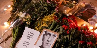 Navalny, tutte le domande sulla morte: dal cuore al veleno, le ipotesi