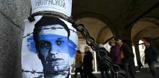 Navalny, la denuncia: “Non si trova agenzia funebre per i funerali”