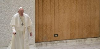 Papa Francesco, ancora sintomi influenzali: sospese udienze oggi