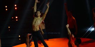 Roberto Bolle lascia senza fiato con il suo Bolero: l’étoile brilla sul palco dell’Ariston