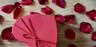 ‘Amore quanto mi costi’, dalla cena ai fiori tutti i rincari di San Valentino