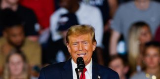 Navalny, Trump: “Morte improvvisa mi fa pensare a cosa succede in Usa”