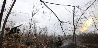 Ucraina, raid russi nel sud. Zelensky: “Aiuti Usa fondamentali per nostra difesa”