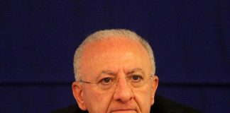 De Luca, la stoccata di Meloni: “Fondi coesione usati per festa patata e sagra caciocavallo”