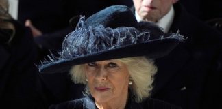 Camilla ha bisogno di una pausa, la regina “forse in una spa in India”