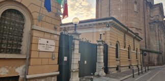 Mantova, detenuto appicca incendio nella sua cella. Sappe: “E’ emergenza continua”