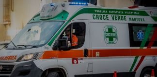 Curtatone, scontro tra due auto alla rotonda delle Grazie: tre feriti