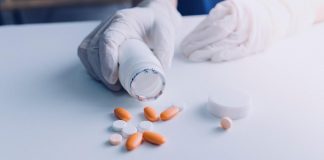 Fentanyl, Mantovano: “Da rapper e trapper messaggi sbagliati ai giovani”