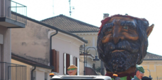 Folla al Carnevale di Villimpenta. Valentino Milani si conferma Re del risotto