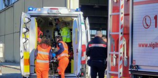 Precipita da tetto azienda, muore operaio 43enne nel bresciano